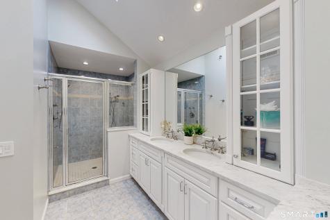 11 Joan Drive Newtown CT 06470