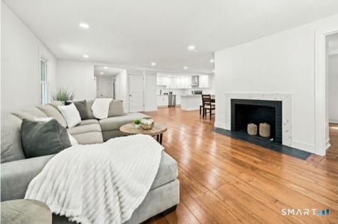 87 Kenmore Road Bloomfield CT 06002