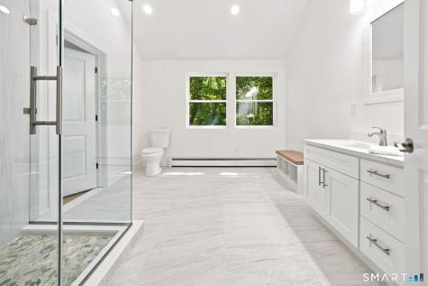 87 Kenmore Road Bloomfield CT 06002