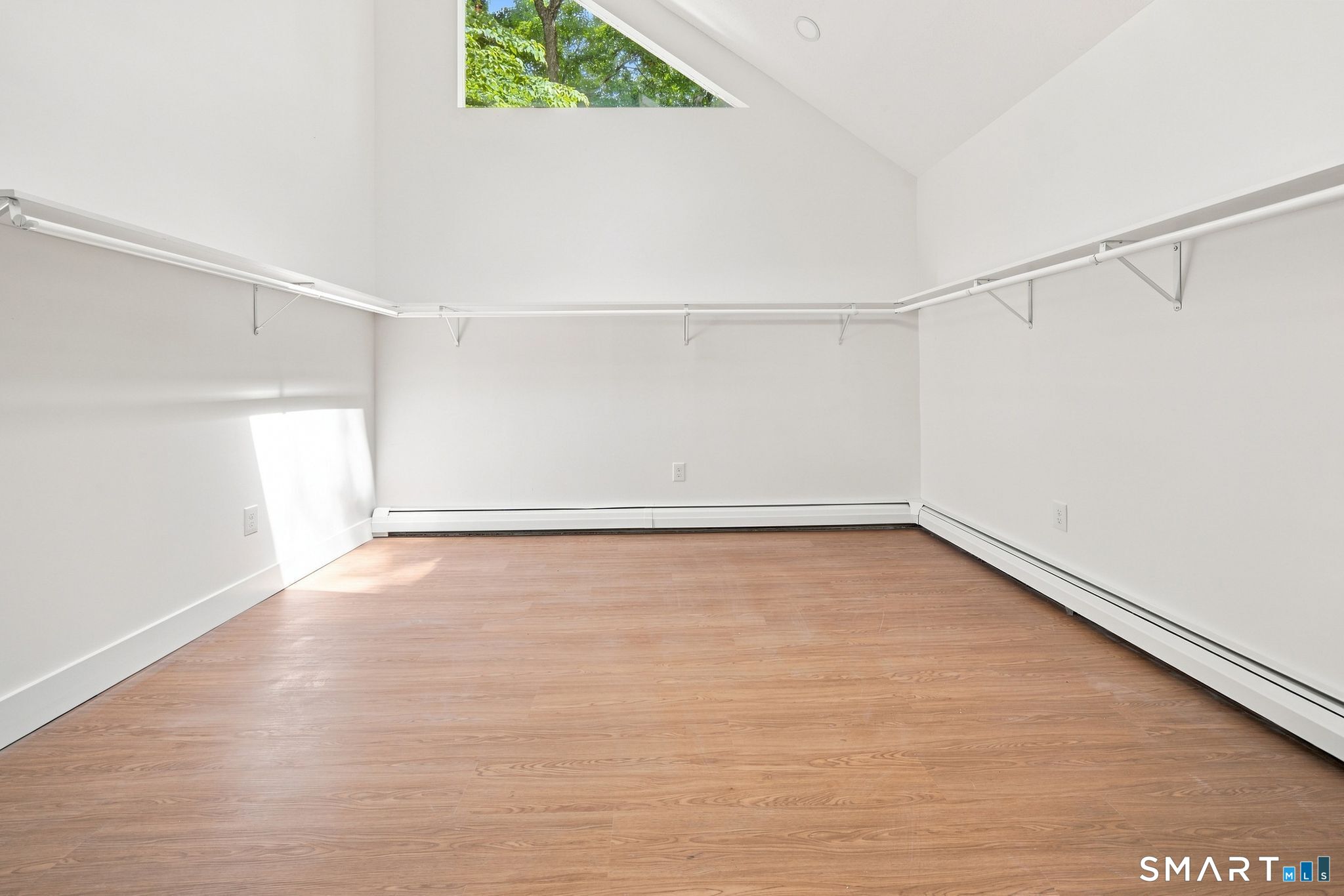 87 Kenmore Road Bloomfield CT 06002