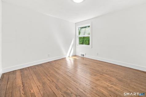 87 Kenmore Road Bloomfield CT 06002