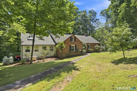 87 Kenmore Road Bloomfield CT 06002