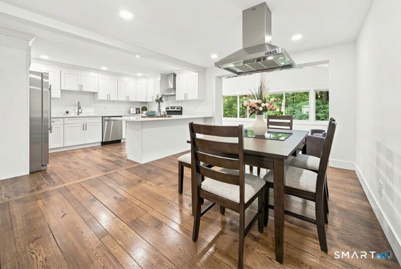 87 Kenmore Road Bloomfield CT 06002