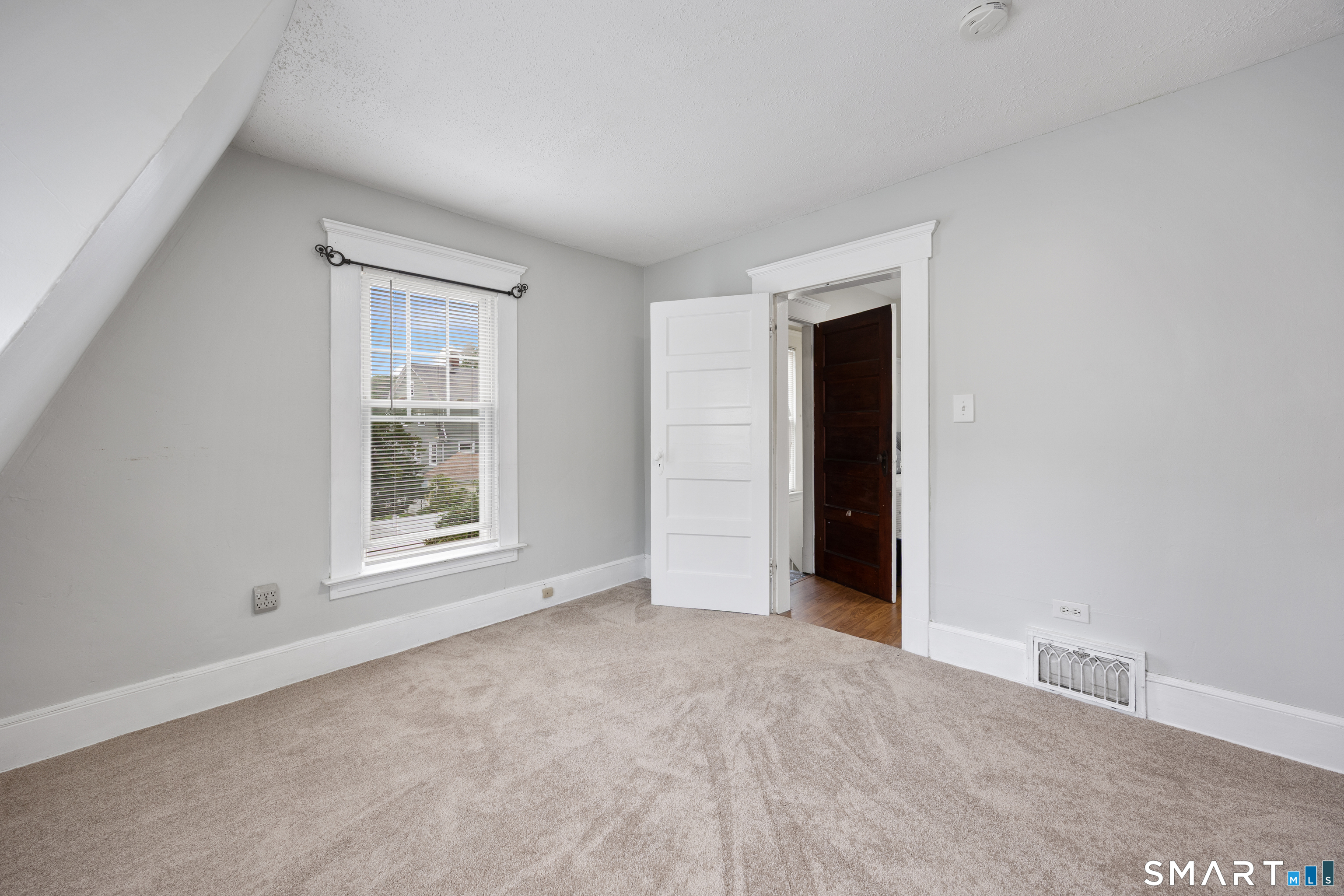96 Hawthorne Avenue Hamden CT 06517
