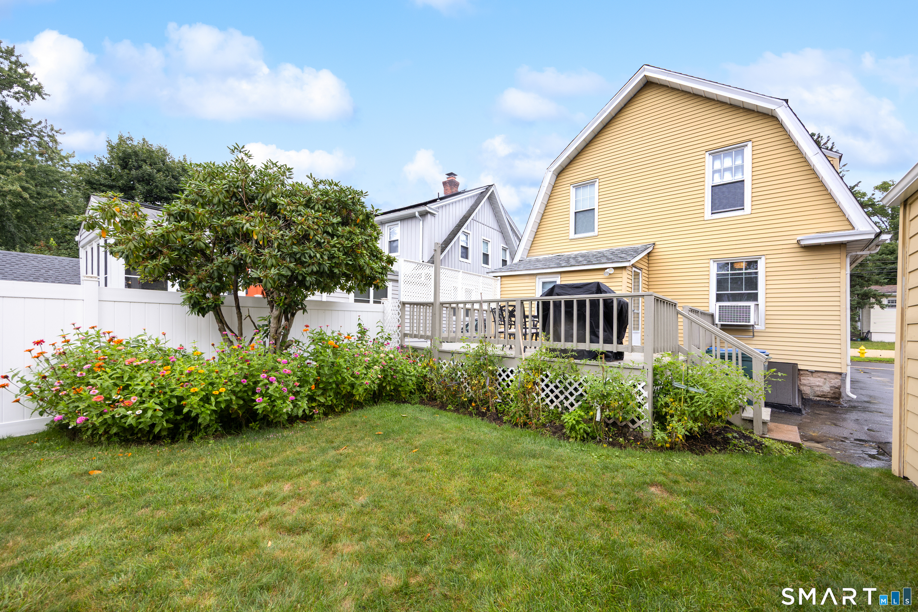 96 Hawthorne Avenue Hamden CT 06517
