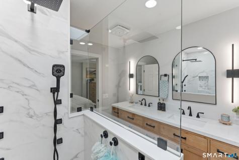 27 Giovanni Drive Waterford CT 06385