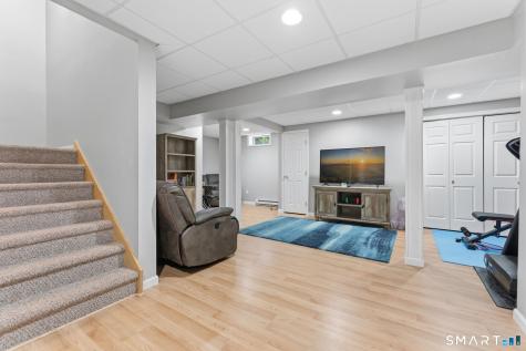 27 Giovanni Drive Waterford CT 06385