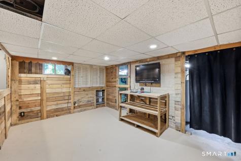 93 John Street East Haven CT 06513