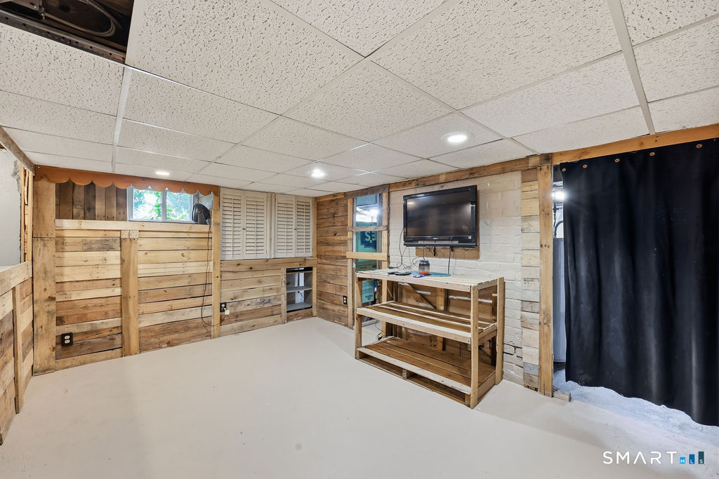 93 John Street East Haven CT 06513