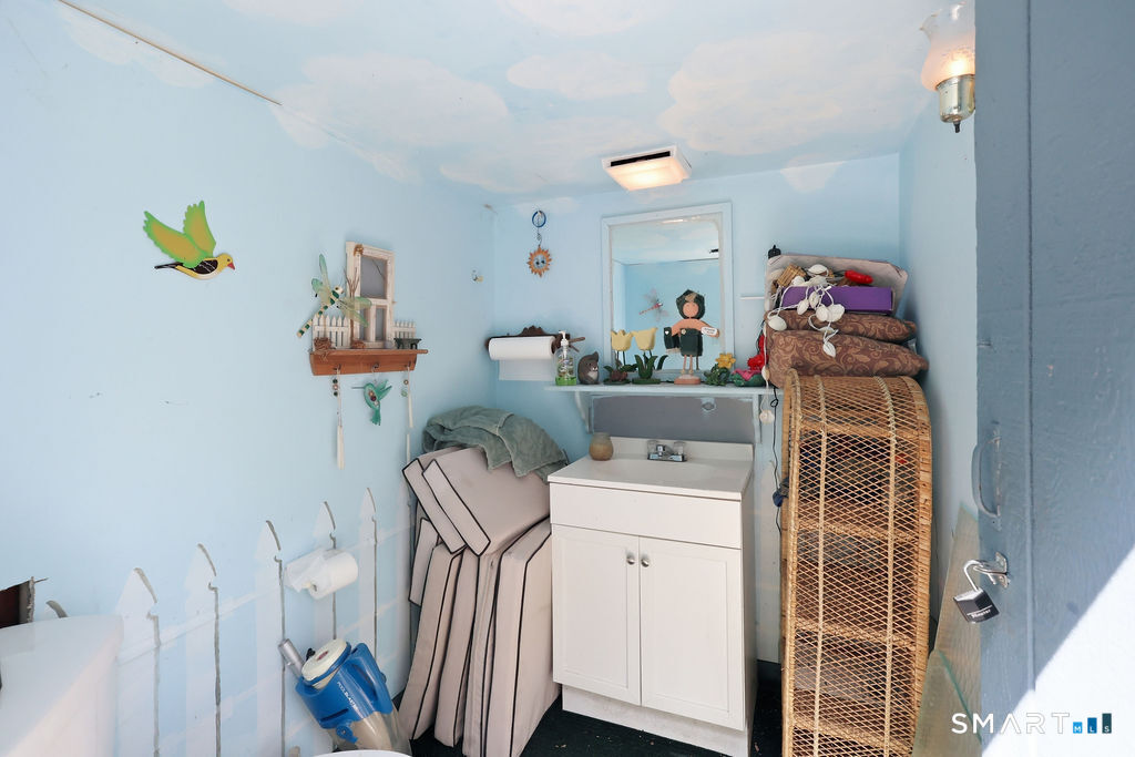 93 John Street East Haven CT 06513