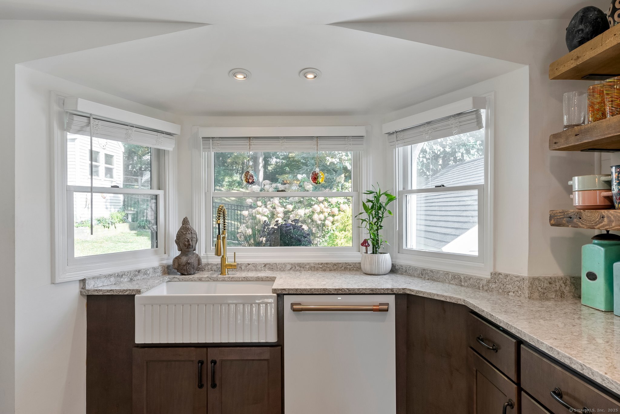 16 Parker Terrace Essex CT 06426