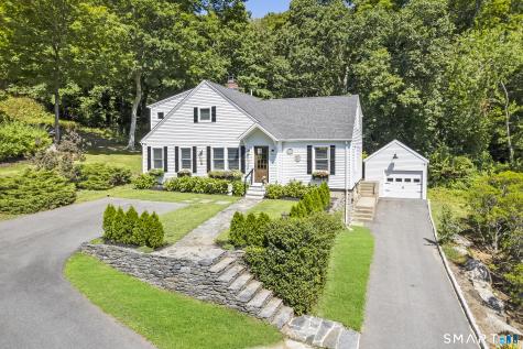 16 Parker Terrace Essex CT 06426