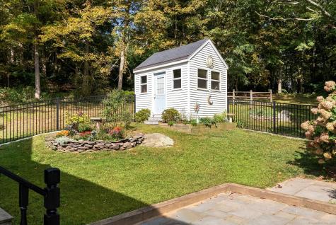 16 Parker Terrace Essex CT 06426