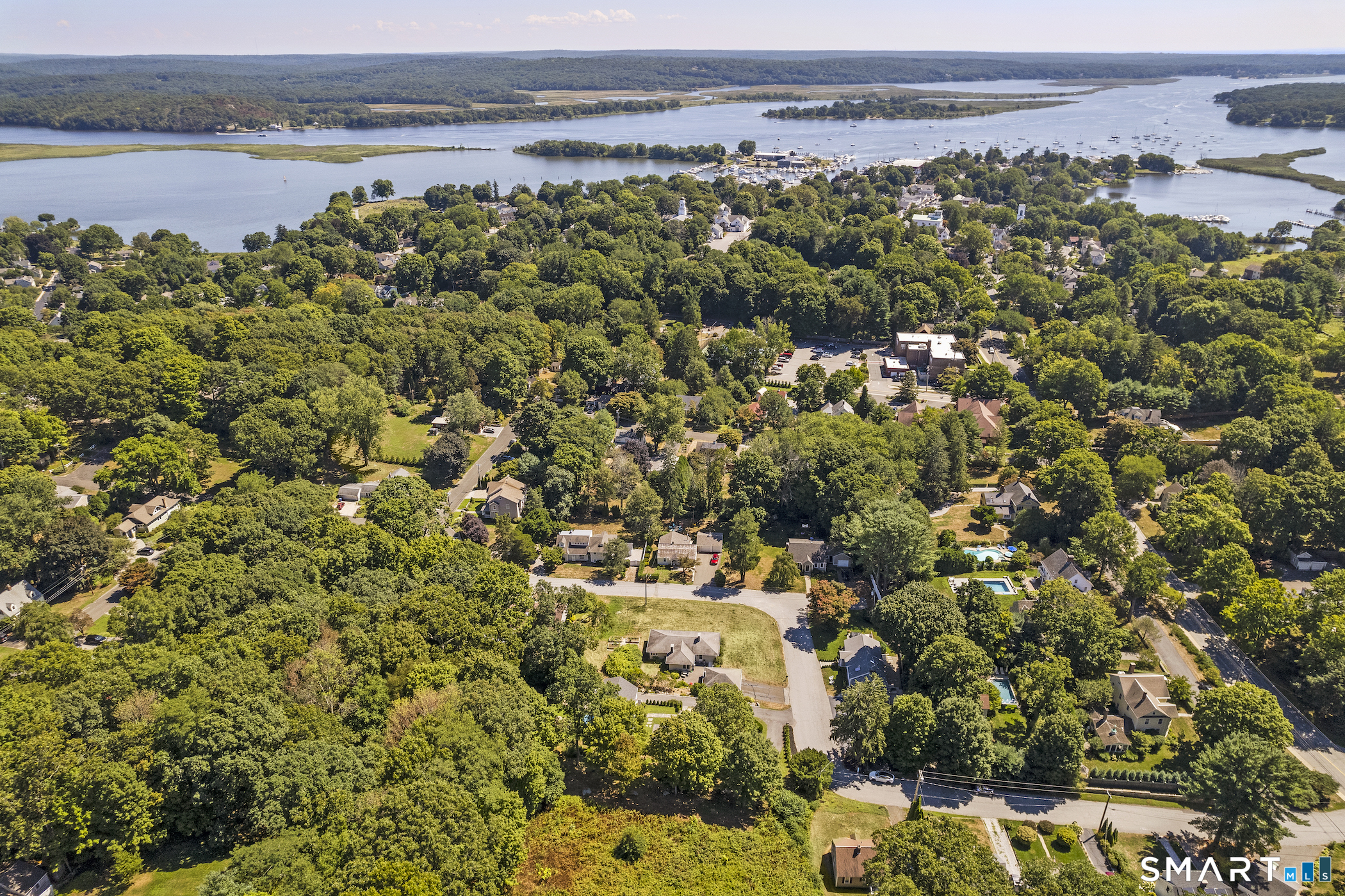 16 Parker Terrace Essex CT 06426