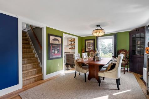 16 Parker Terrace Essex CT 06426