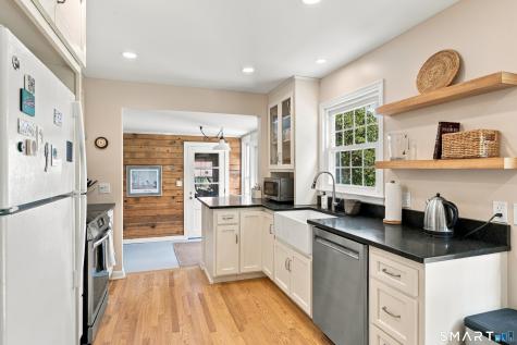 67 Stannard Avenue Branford CT 06405