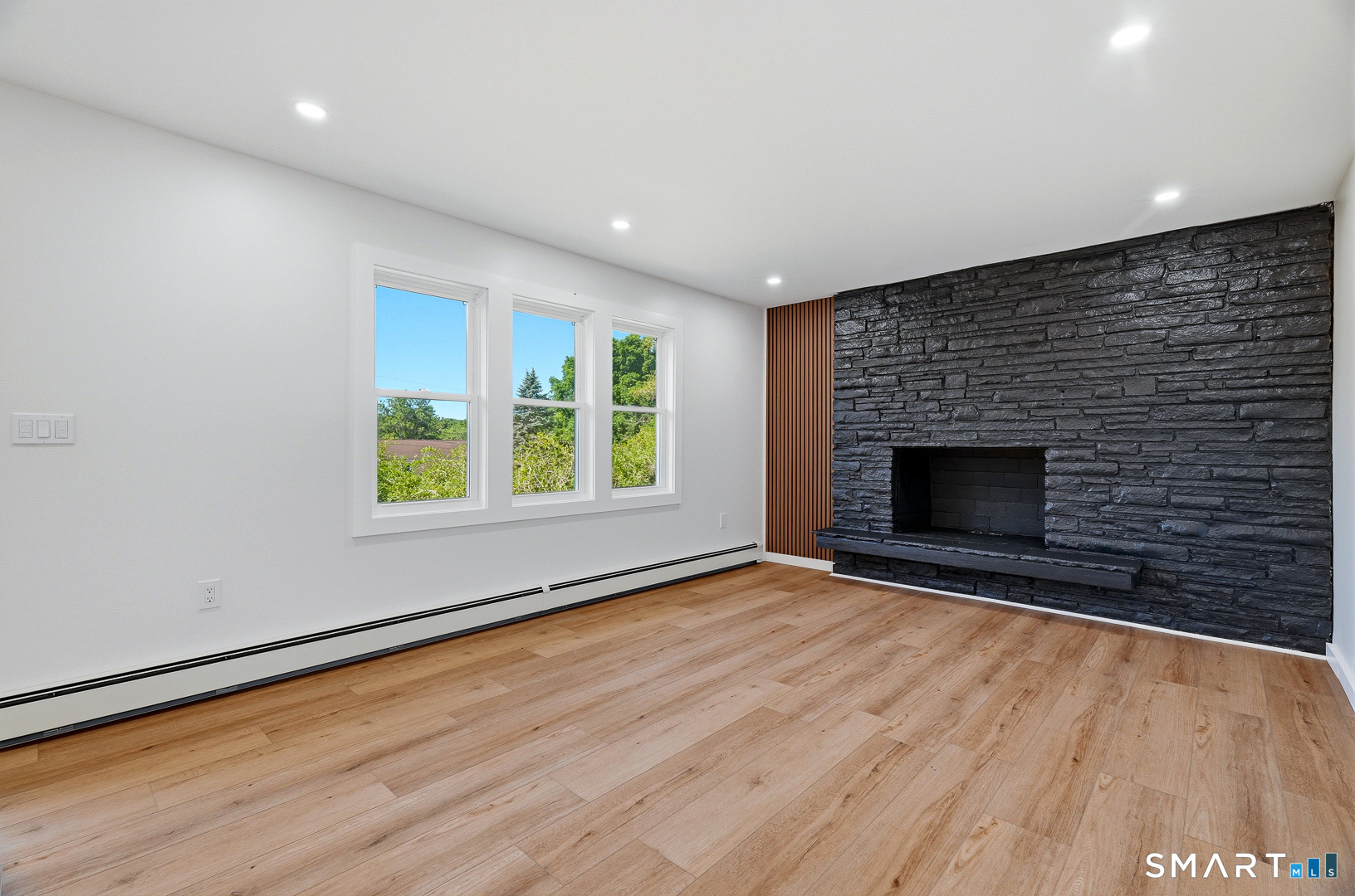 18 Maynard Hill Road Preston CT 06365