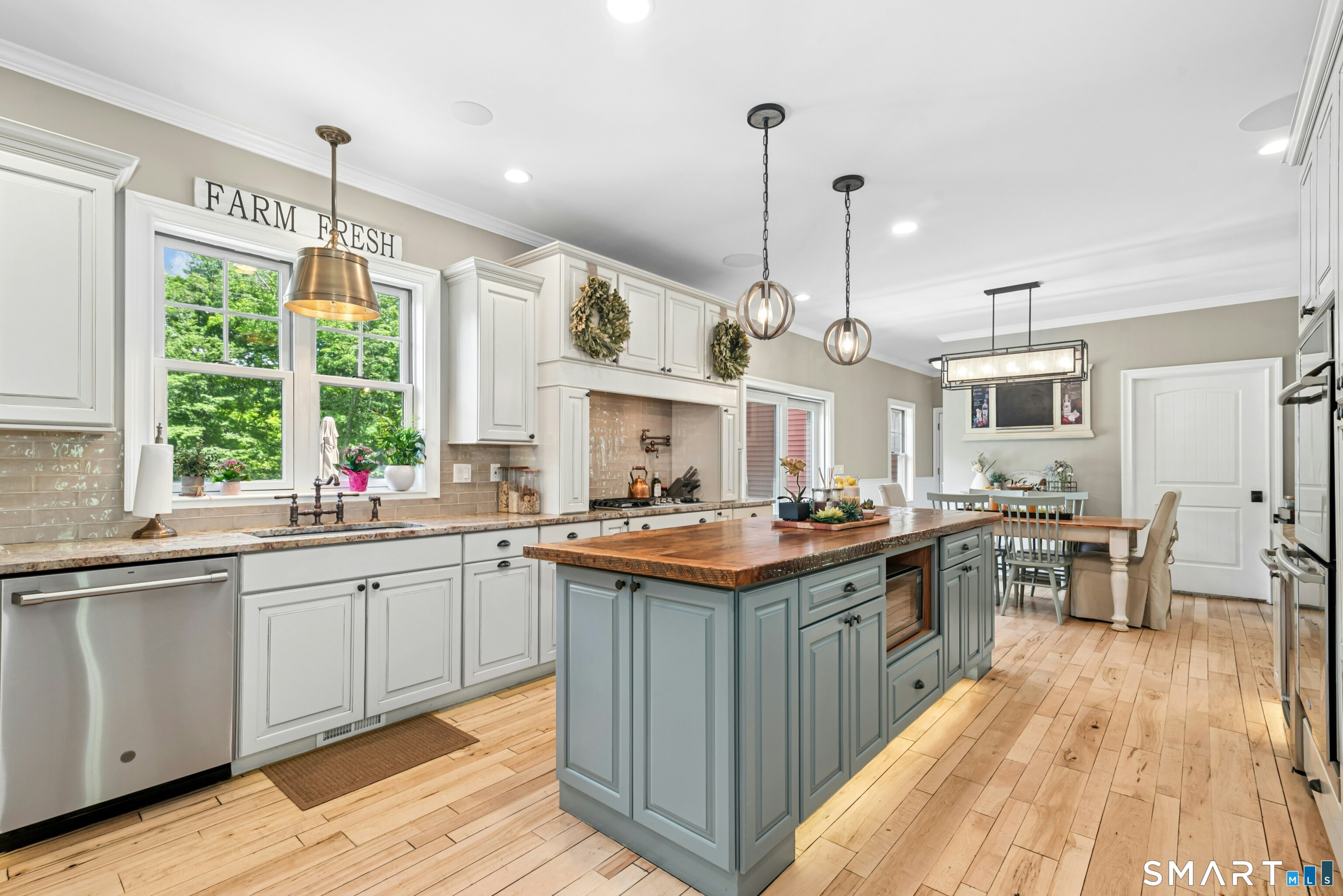 198 Little Fox Lane Southbury CT 06488
