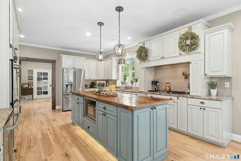 198 Little Fox Lane Southbury CT 06488