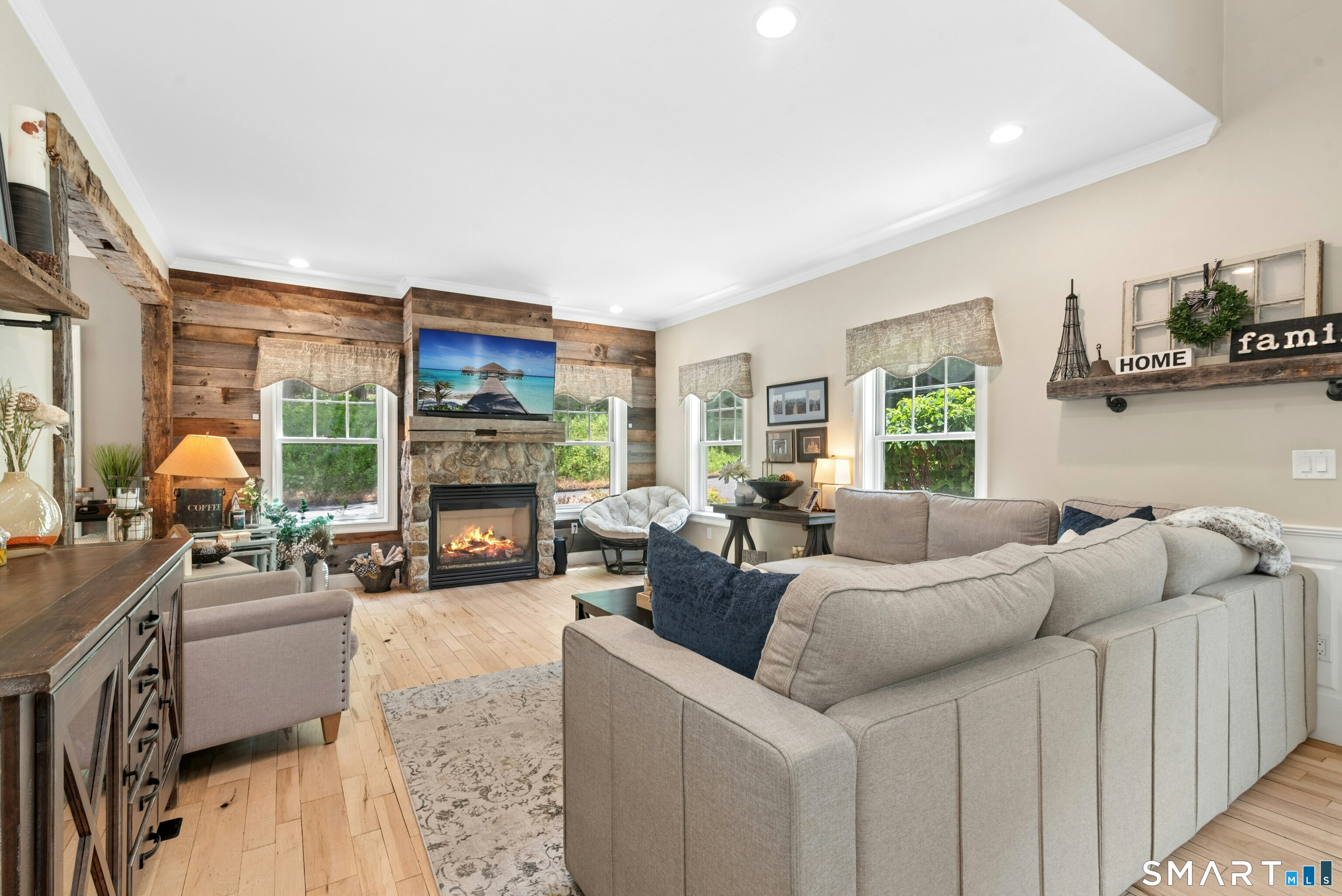 198 Little Fox Lane Southbury CT 06488