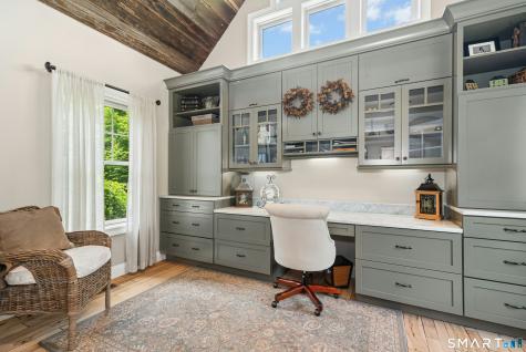 198 Little Fox Lane Southbury CT 06488