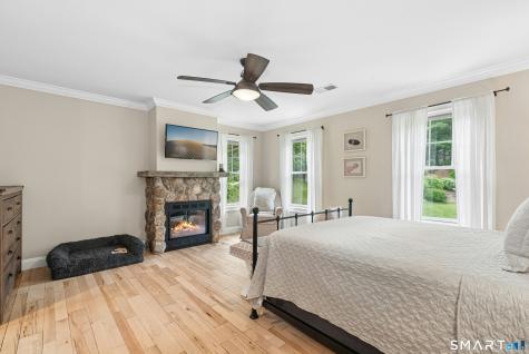 198 Little Fox Lane Southbury CT 06488