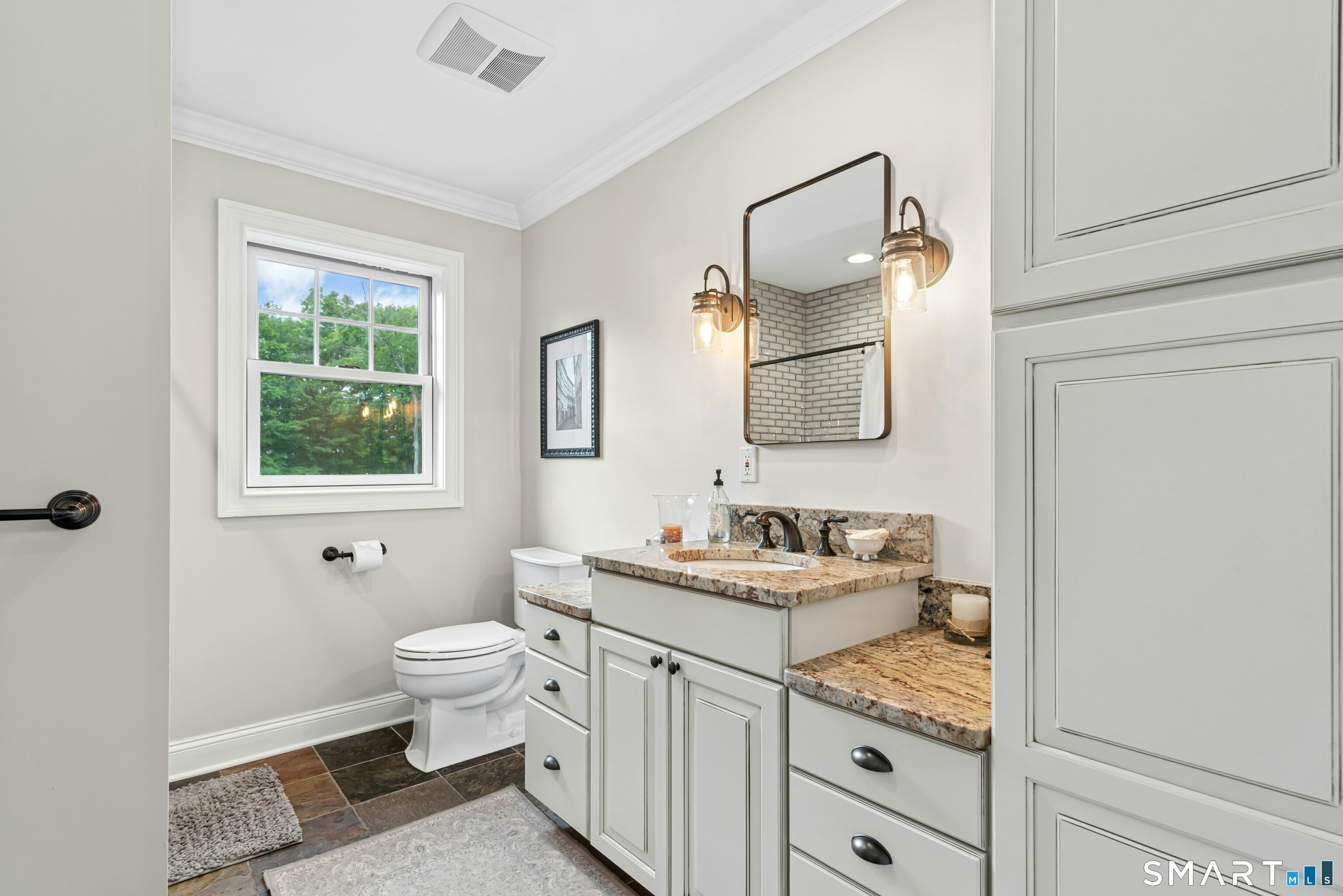 198 Little Fox Lane Southbury CT 06488