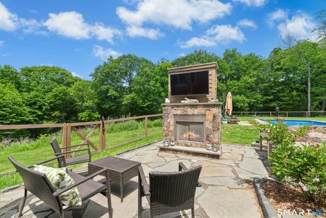 198 Little Fox Lane Southbury CT 06488