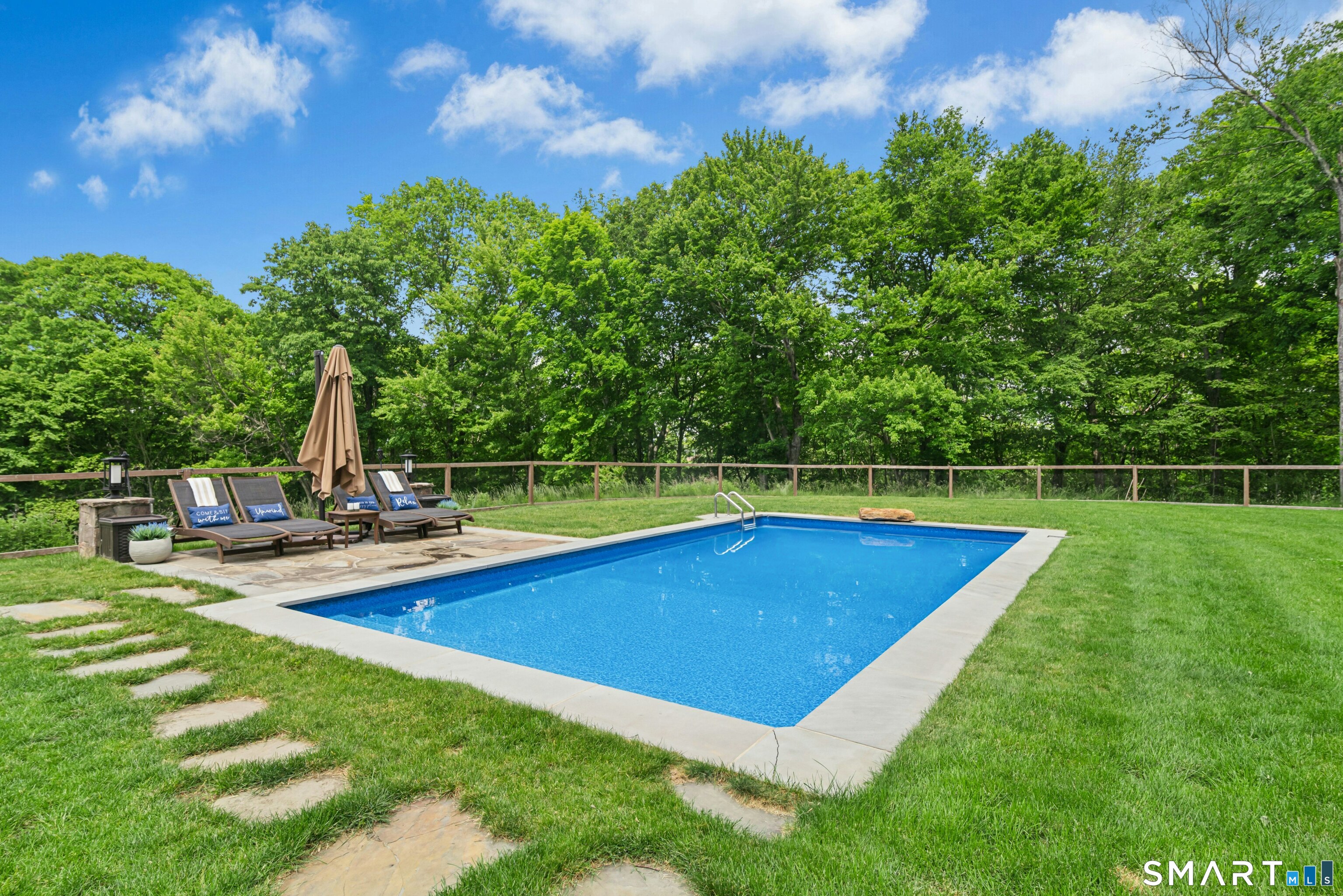 198 Little Fox Lane Southbury CT 06488
