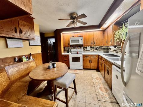 133 Route 198 Route Woodstock CT 06282