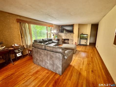 133 Route 198 Route Woodstock CT 06282