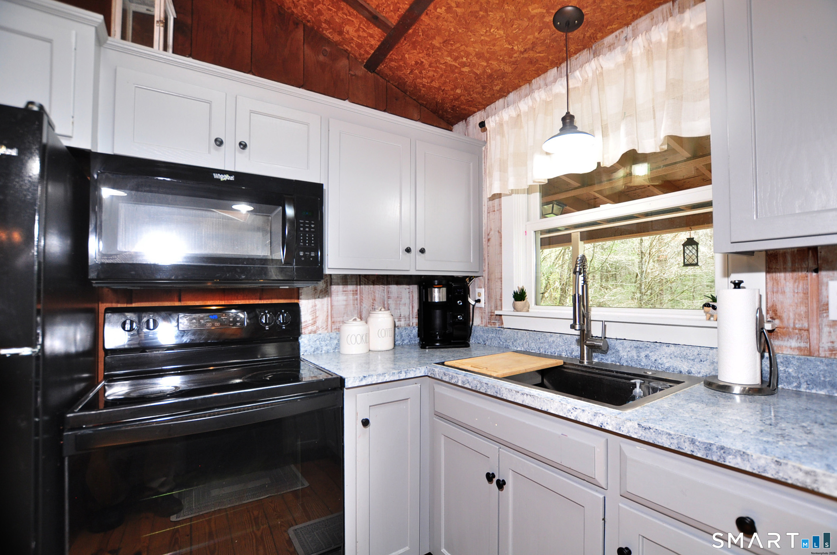 73 Fox Brook Road Hartland CT 06027