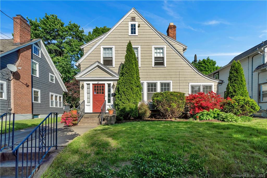 27 Maplewood Road New Haven CT 06515