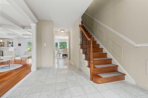 22 Hickory Hill Lane Branford CT 06405