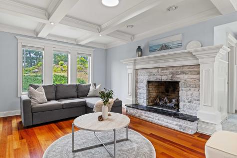 22 Hickory Hill Lane Branford CT 06405