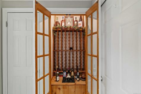 22 Hickory Hill Lane Branford CT 06405