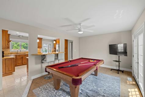 22 Hickory Hill Lane Branford CT 06405