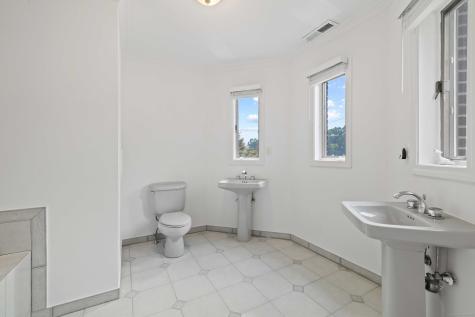 22 Hickory Hill Lane Branford CT 06405