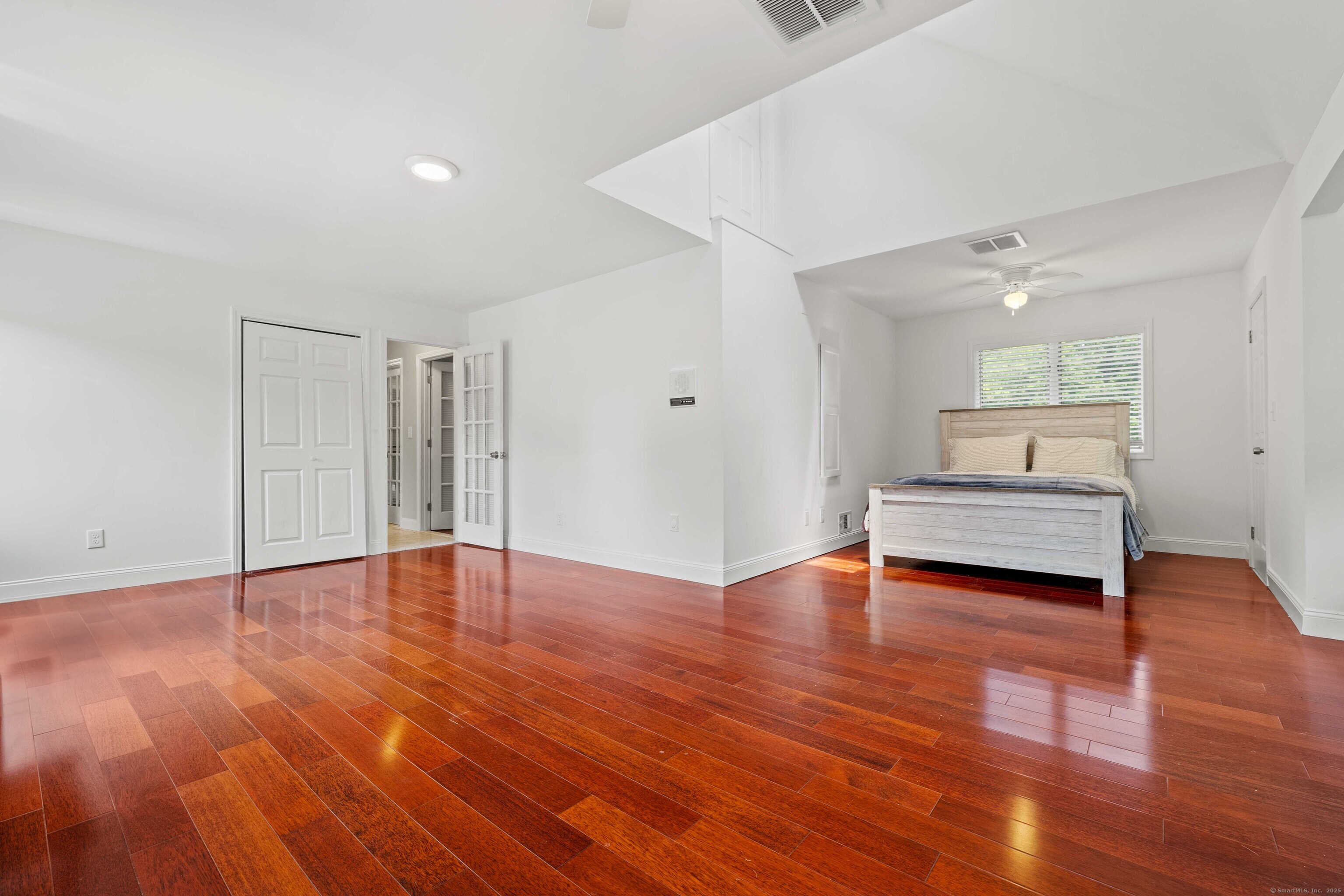 22 Hickory Hill Lane Branford CT 06405