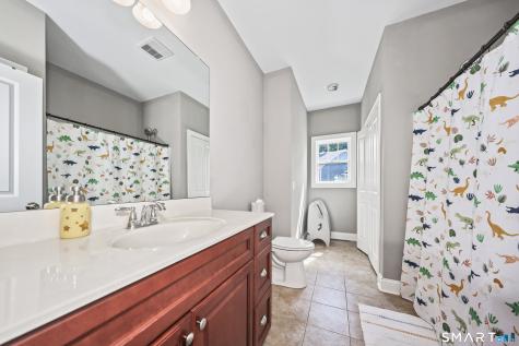 1 Heritage Court Wolcott CT 06716