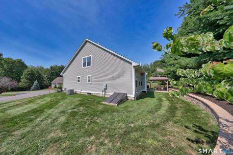 1 Heritage Court Wolcott CT 06716