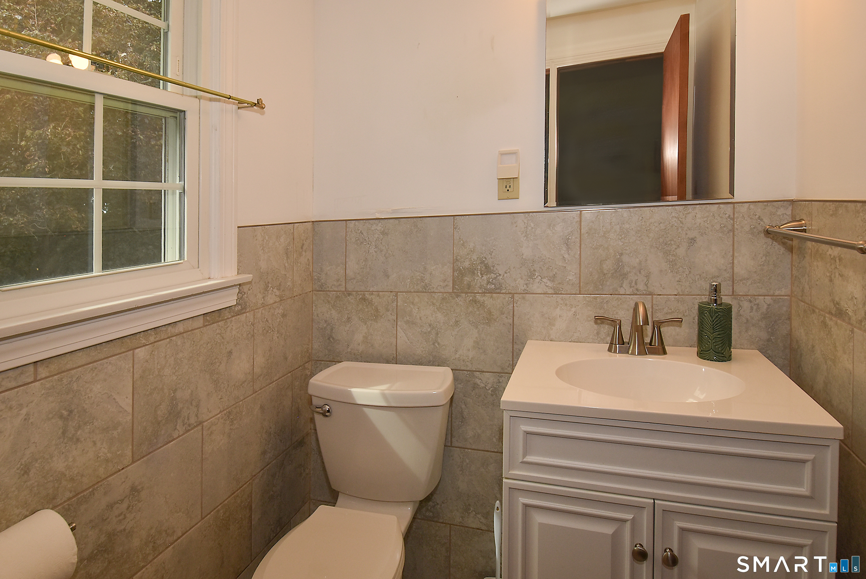 50 Valley View Drive South Windsor CT 06074