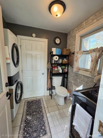 12 Mansfield Road New London CT 06320