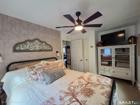 12 Mansfield Road New London CT 06320