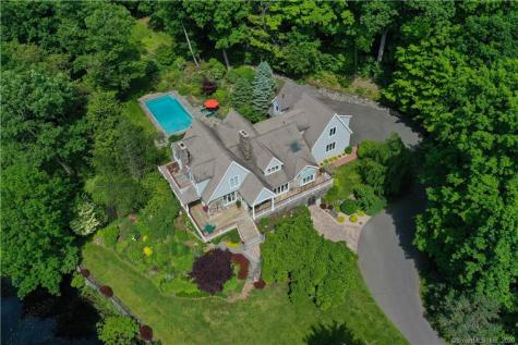 551 Deercliff Road Avon CT 06001