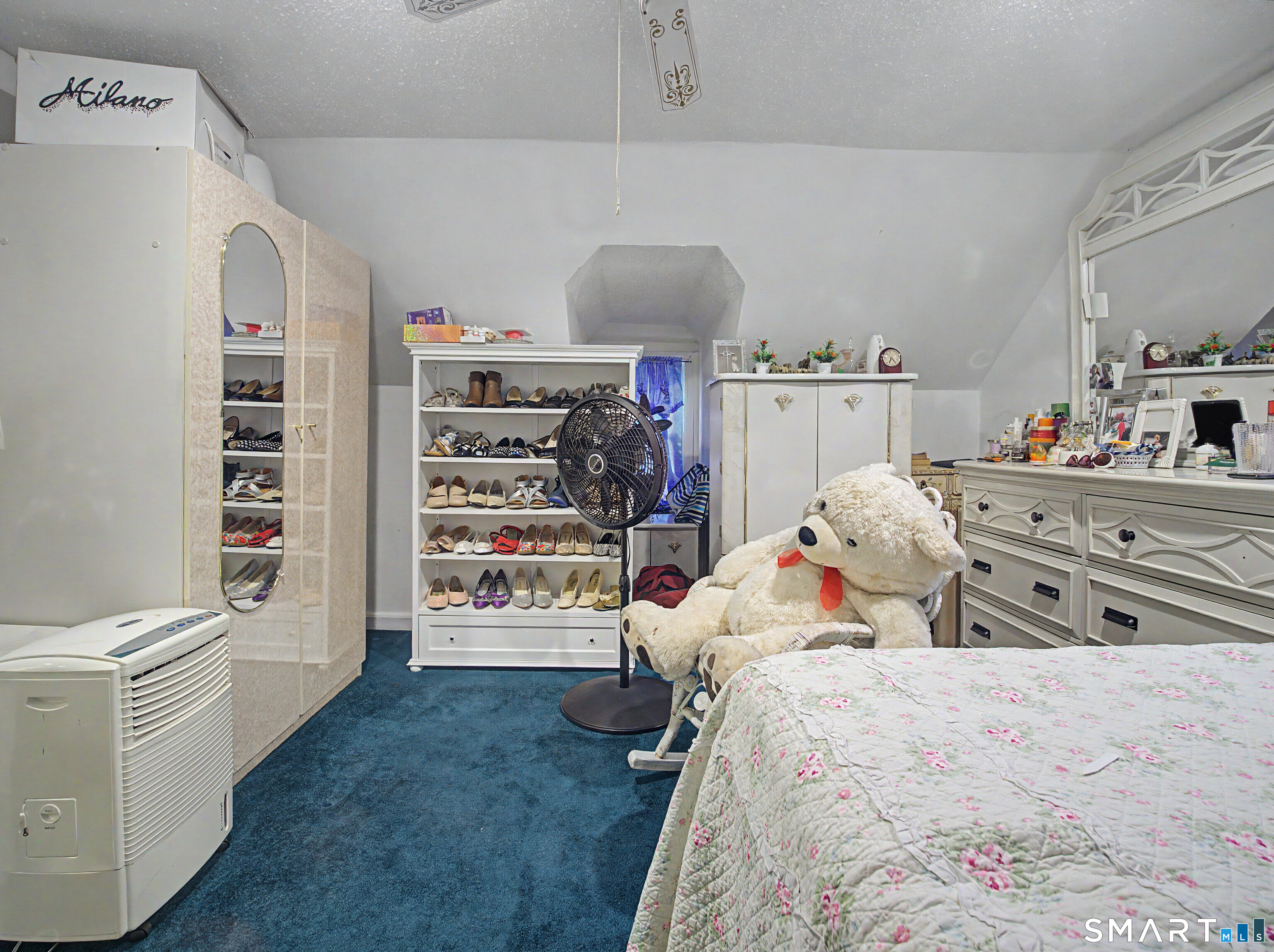 142 Travis Drive Bridgeport CT 06606