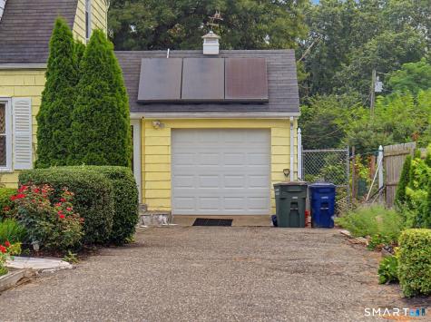 142 Travis Drive Bridgeport CT 06606