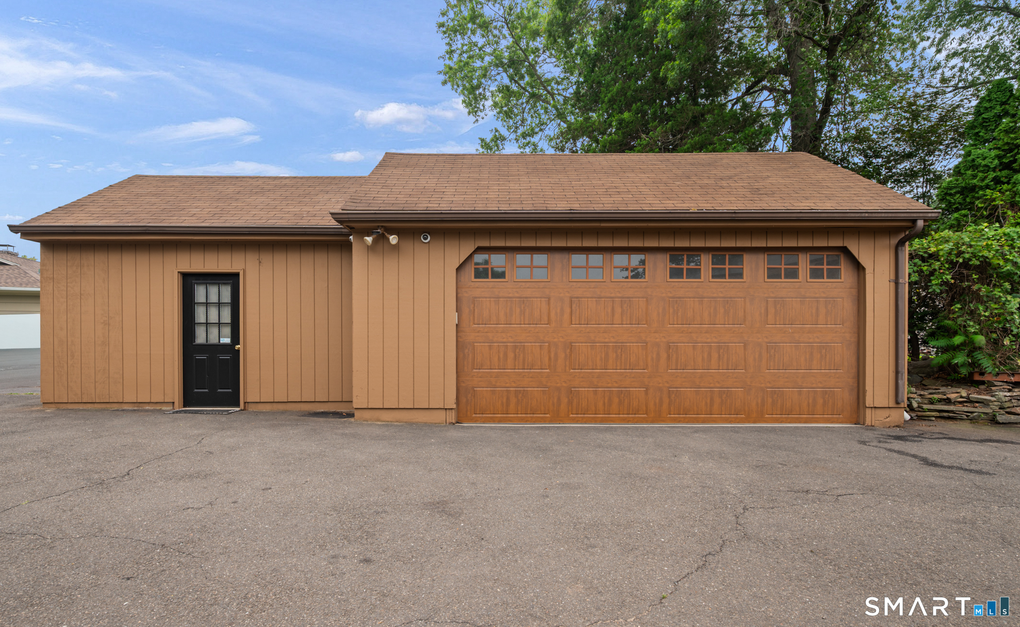 4898 Main Street Stratford CT 06614