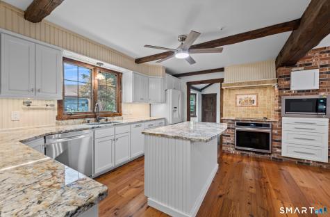4898 Main Street Stratford CT 06614