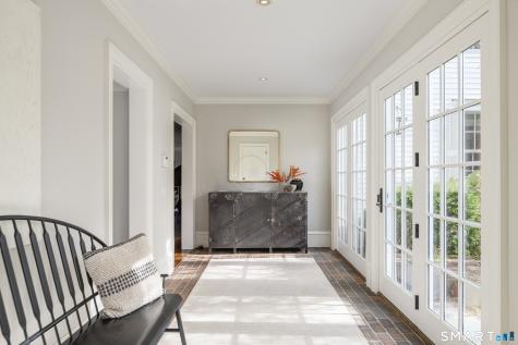 366 Hollow Tree Ridge Road Darien CT 06820